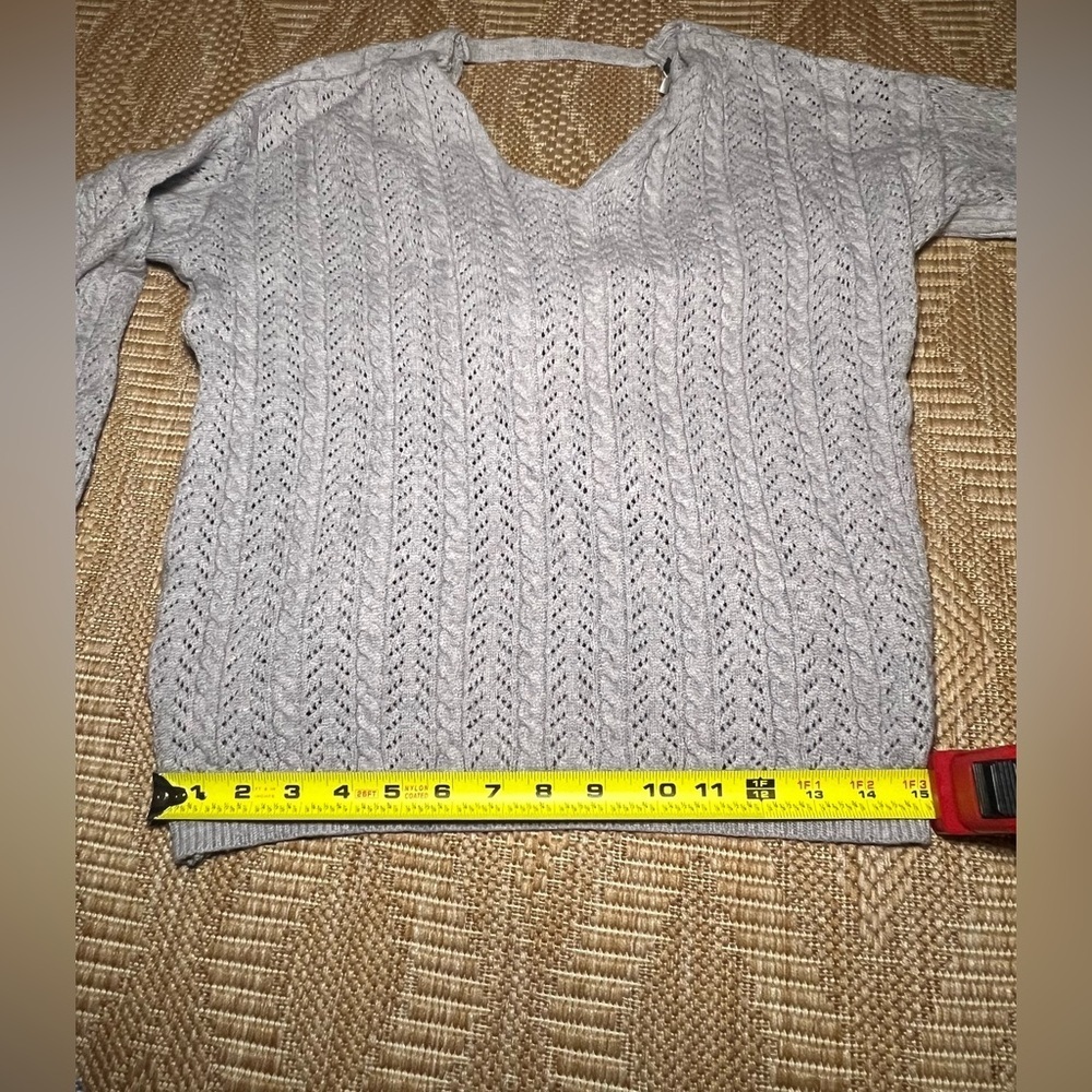 Jodifl Women's Light Gray Knit Sweater, Criss Cross Knot Back, Size S - Picture 5 of 9